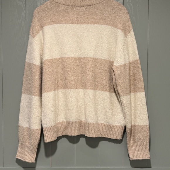 American Eagle Outfitters Soft Knit Pullover Sweater Beige/Cream-Women's Size M - Picture 2 of 5